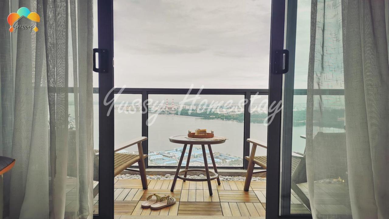 Yussy 2 Bedroom Sea View Condo At R&F Princess Cove 新山 外观 照片